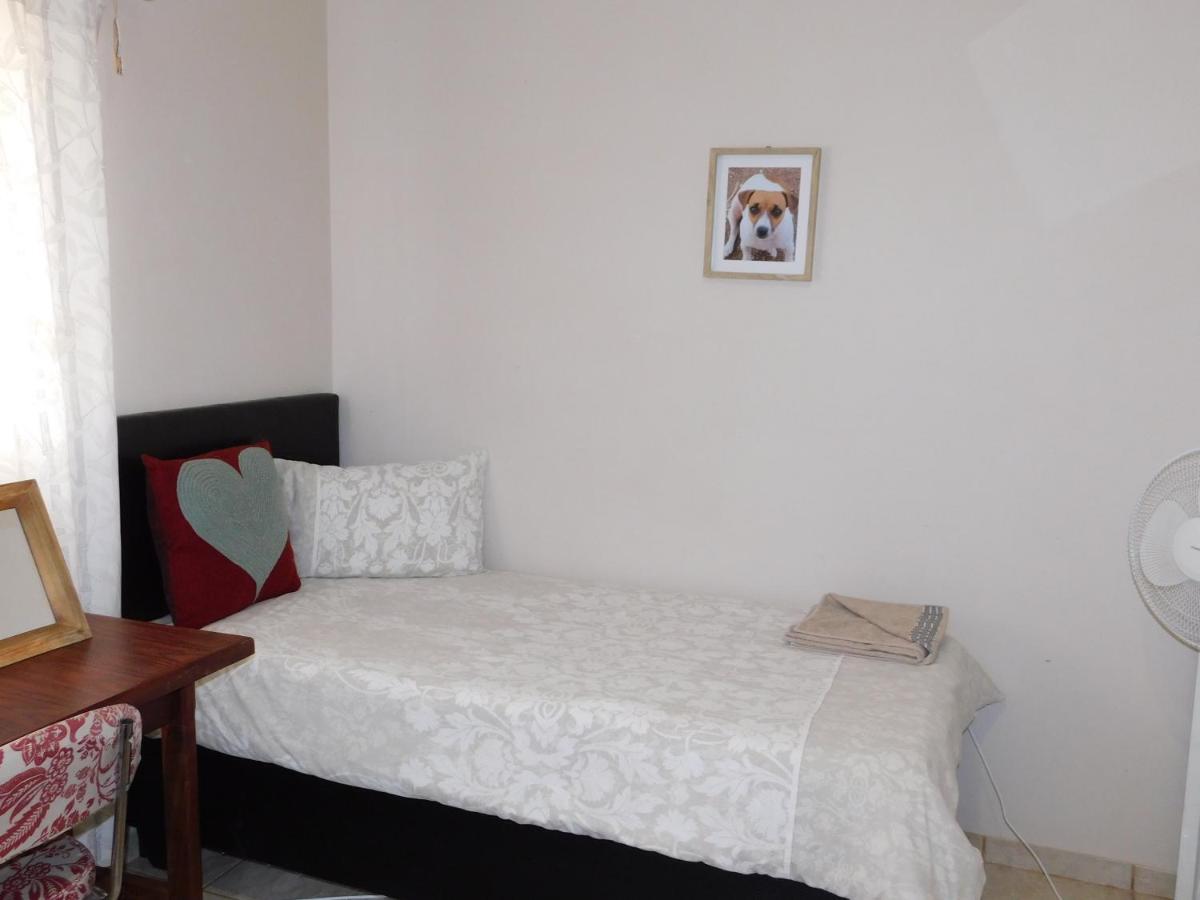 Meteorite Rest Camp Hotel Grootfontein Bagian luar foto
